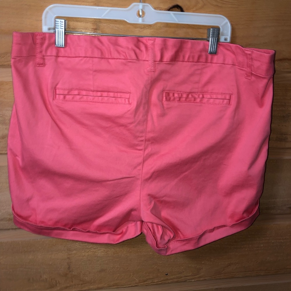 Torrid pink shorts size 18 Cotton blend 98% - Picture 2 of 10